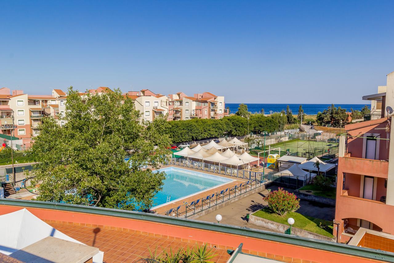 Nero D'Avola Morgante Apartment จีอาร์ดีนี นักซอส ภายนอก รูปภาพ